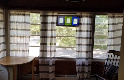Hewitt Cabin | Log Cabin near Greenwood Lake. Minutes to AP Trl, Ren fair, Mt Peter, & Warwick