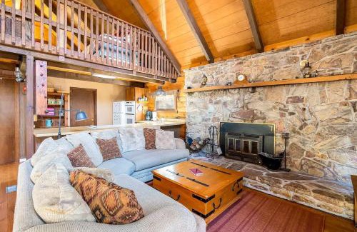 Great Cacapon House | Log Cabin w Loft, Hot Tub, Deck, Fire Pit, & WiFi
