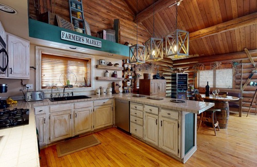 McHenry Cabin | Log Cabin with HGTV Style Backyard INCREDIBLE property