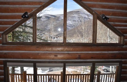 Highland Meadows House | Log Home Overlooking Vail Valley