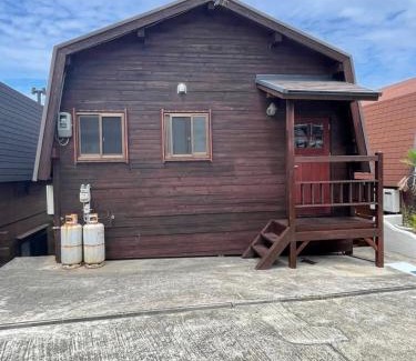 Yura House | Log House Namioto -ログハウス波音-