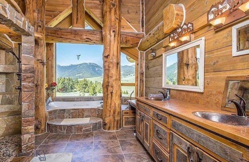 Gardiner Cabin | Log Lodge, Family friendly, near Yellowstone Park on our private ranch