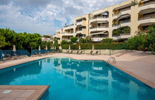 Fabron Apartment | Logement EN Copropriete Piscine Nice Cote D'azur
