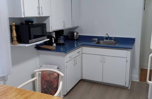 Cote-Des-Neiges—Notre-Dame-De-Grace Apartment | Logement Près Hec, Ste-justine, Udm et Hôpital Juif