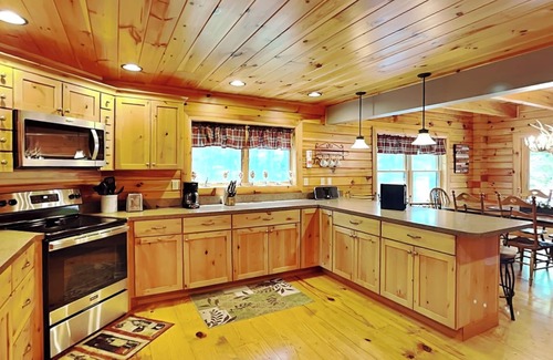 Oakland House | Logged Out | Hot Tub, Fire Pit, Game Tables