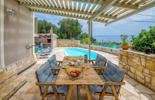 Gaios Cottage | Loggos Seaview Cottage with Pool