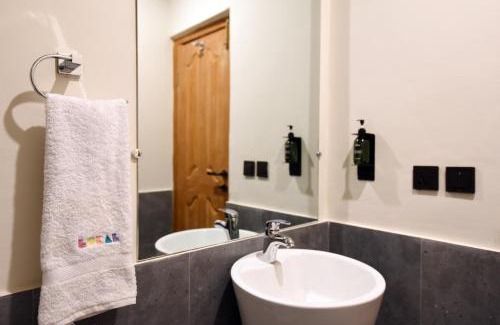 Skardu Hotel | LOKAL Rooms x Skardu (Mountain View)