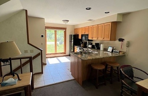 Lutsen House | Lola’s Lodge Ski-In/Ski-Out 3 bedroom Lodge near hiking/golf