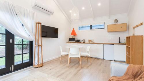Balnarring House | Lomond Cottage