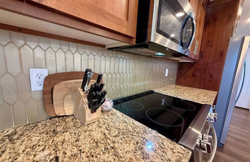 North Ogden Apartment | Lomond View Retreat: North Ogden's most beautiful and comfortable apartment!