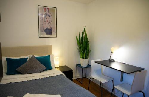 Cathedrals Apartment | London Centre Retreat