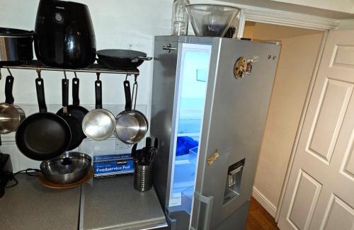 Eltham West Apartment | LONDON FRESHAir BREATHE APARTMENT GATHERING PARTYING ARE NOT ALLOWED PLS