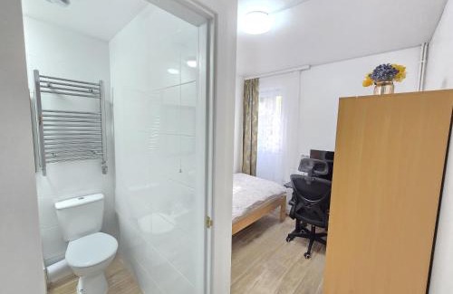 Westbourne Green Apartment | London Oldbury house rooms