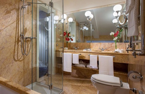 Castello Hotel | Londra Palace Venezia