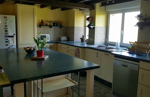 Chateaubourg Bed & Breakfast | Longère (130m²) in quiet countryside: 5 bedrooms, large kitchen, garden.