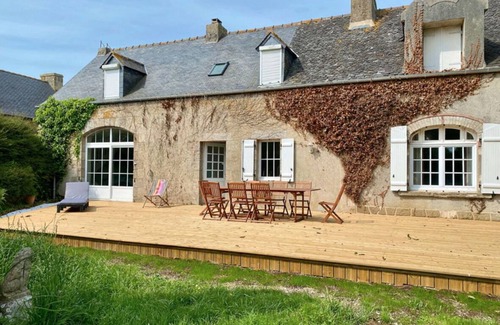 Carantec House | Longère Carantec 13 sleeps 180m2. 2000m2 garden