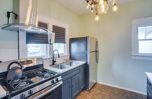 Willmore Apartment | Long Beach Vacation Rental Near Downtown & Beaches