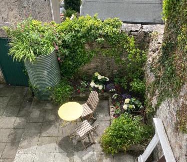 Pembroke Apartment | Long Meadow Bakery