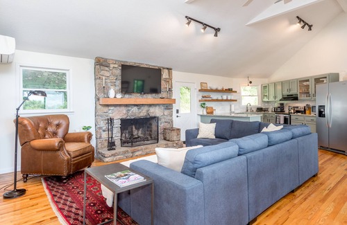 Wolf Laurel Cabin | Long Range Views from Beautiful Modern Cabin