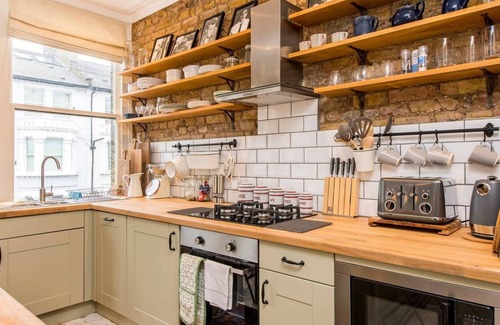 Fulham Broadway Apartment | Long Stay Discounts - Charming & Chic 2Bed, Fulham