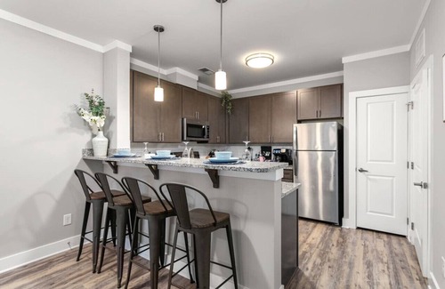 Greensboro Apartment | Long-term Stays in Greensboro 1 BD 1 BA