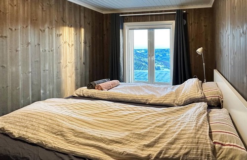 Sor-Aurdal House | Look forward to spectacular views in this inviting vacation home.