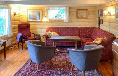 Averoy Municipality House | Look forward to the vacation in the cottage surrounded by beautiful nature.