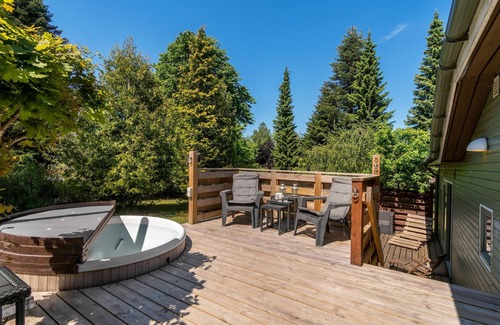 Melby House | Look forward to this large holiday home with Finnish wooden bath near Liseleje beach.