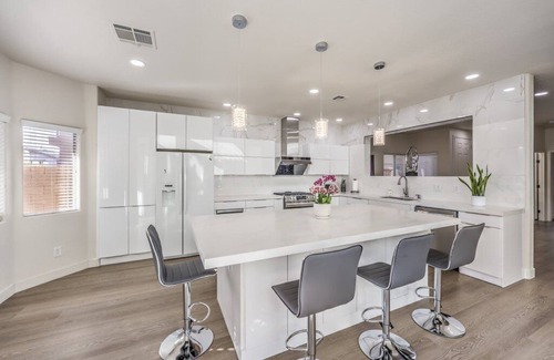 Centennial Hills House | Look no Further Magnificent home