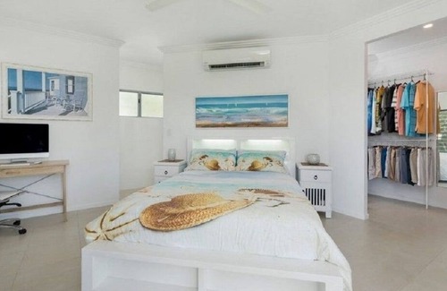 Bingil Bay House | Looking for a relaxing getaway just a stone’s throw from the beach?