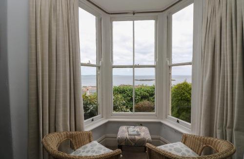 Mousehole House | Lookout