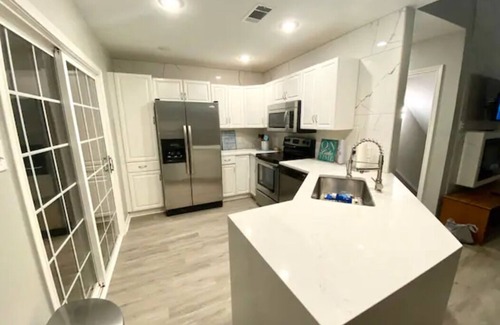 Gun Barrel City House | Loon Bay Escape