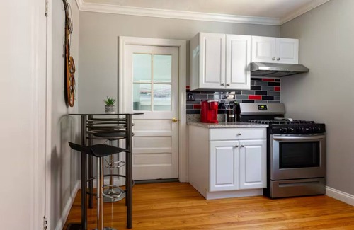 University City Villa | Loop Luxe in University City