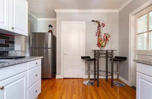 University City Villa | Loop Luxe in University City