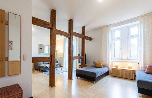 Muritz Apartment | Lord of the castle - Lord of the castle with 2 balconies in the manor house Carolinhof -