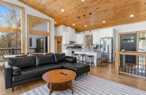 Fleetwood House | Lorien