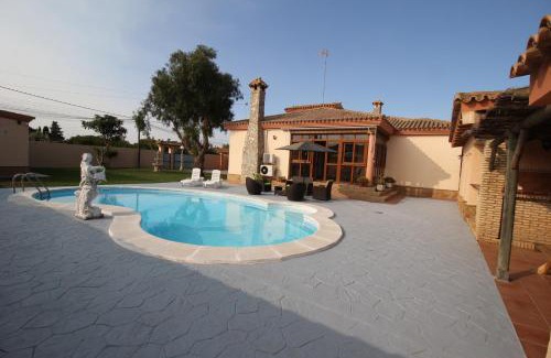 Chiclana de la Frontera Ski Chalet | LOS ALMENDROS