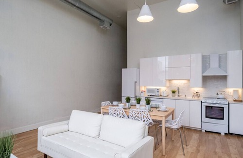 West Main Historic District Condo | Lou-City Penthouse by Hollyhock Suites