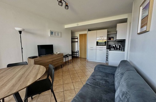 Courseulles-sur-Mer Apartment | Loubapa, first floor with terrace