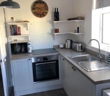 Loughor Apartment | Loughor Annnex, Llangennech , Wales