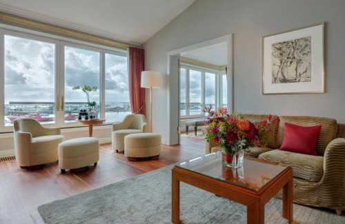 Nienstedten Hotel | Louis C Jacob, Hamburg, Autograph Collection