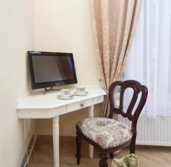 Mala Strana Apartment | Louren - The Bridge Inn