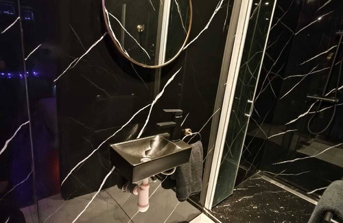 Montignies-sur-Sambre Apartment | LOVE JACUZZI SUITE FOR 2