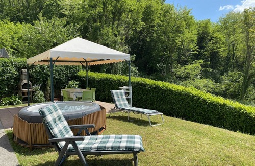 Castelnuovo di Garfagnana Apartment | Lovely apartment for 6 guests with WIFI, TV and panoramic view