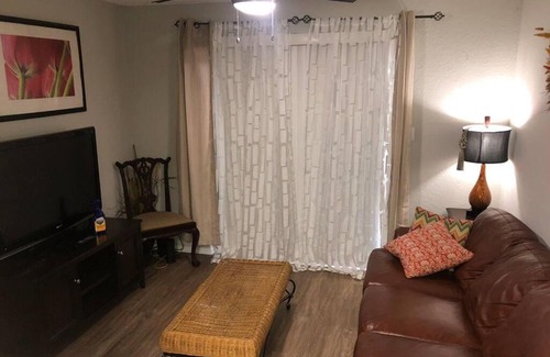 Charlotte Apartment | Lovely 1-bedroom rental space with free parking