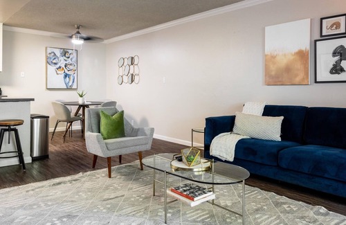 West Alameda Apartment | Lovely 1BR Apartment in Alameda w/ Pool + Parking