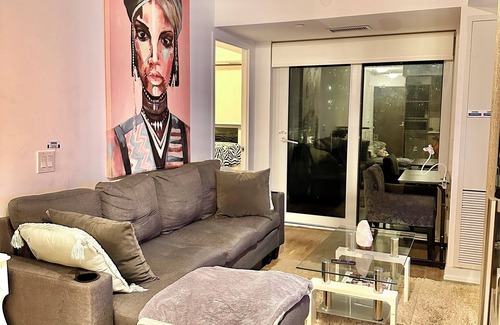 Garden District Apartment | Lovely 1Br Condo in the heart of downtown Toronto