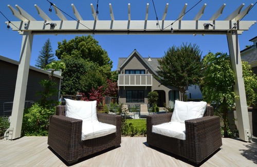 Willow Glen Cottage | Lovely 2 Bedroom 2 Bathroom Private Cottage