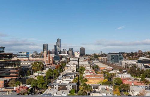 Cremorne Apartment | Lovely 2 bedroom apt with views to South Yarra - 03178
