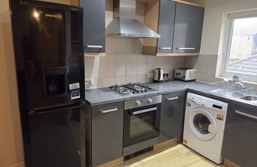 Thamesmead Apartment | Lovely 2 Bedroom Family Holiday Home in London